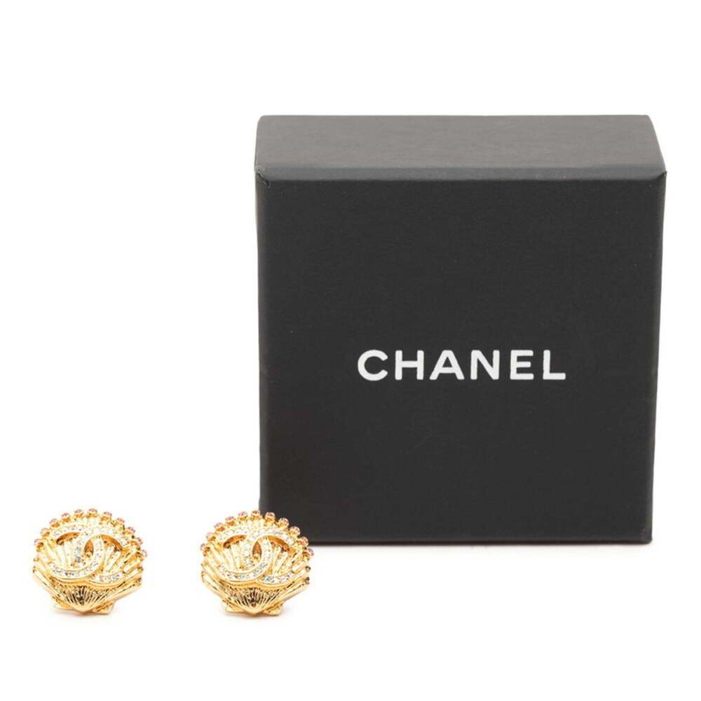 CHANEL Gold Logo Earrings - Picture 4 of 4